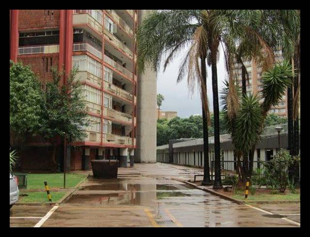 2 BEDROOM APARTMENT FOR SALE IN SUNNYSIDE